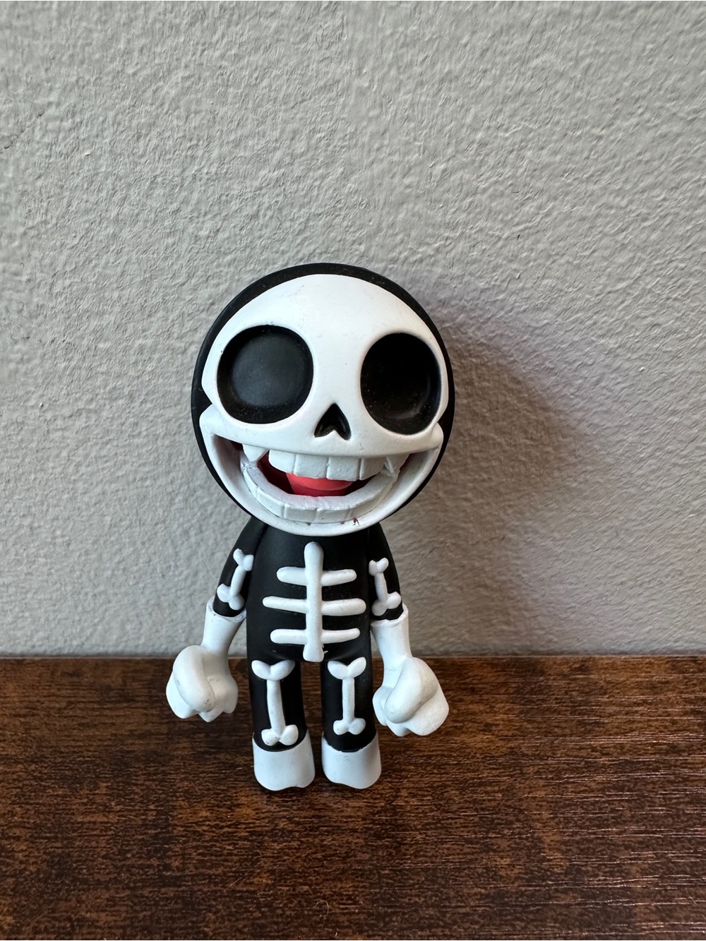 GORILLAZ Superplastic BONESY Vinyl Figure Jamie Hewlett 20th Anniversary Rare